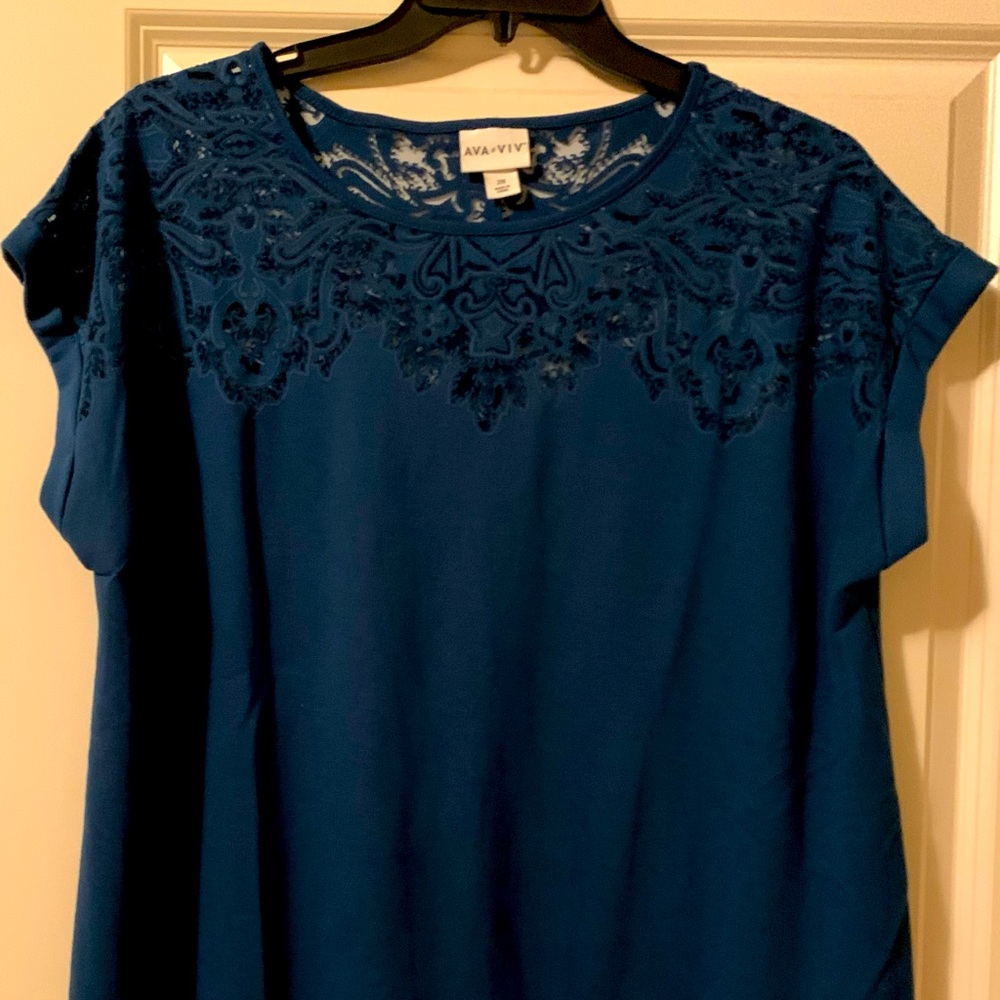 Ava & Vic lace trim top - size 2X - teal